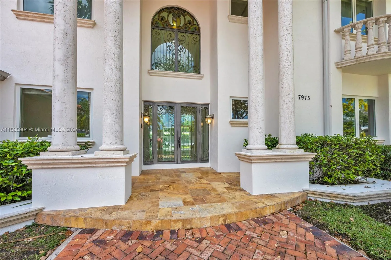 Miami, Florida 33143, United States, 6 Bedrooms Bedrooms, ,7 BathroomsBathrooms,Residential,Active,56651