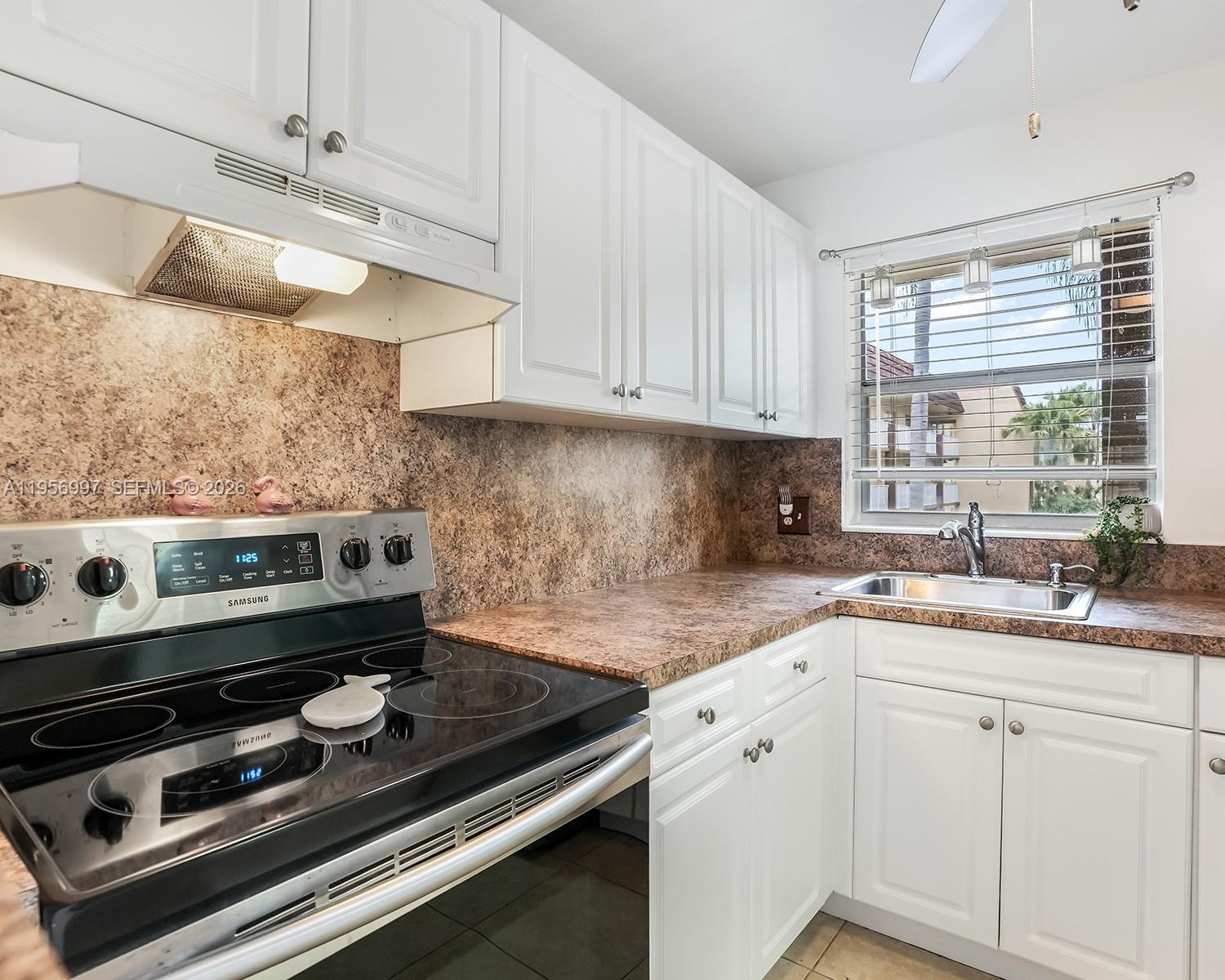 SUNRISE LAKES 83 CONDO - Residential