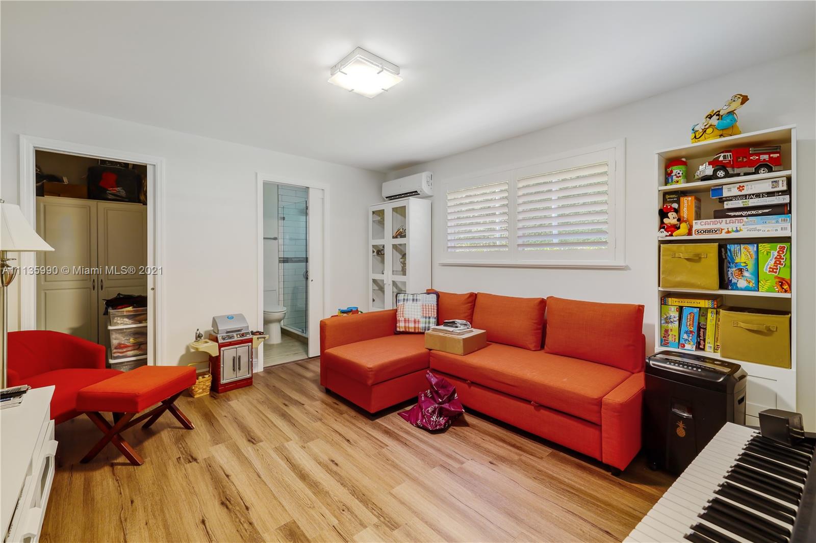 OAKRIDGE ESTATES SEC 2 - Residential