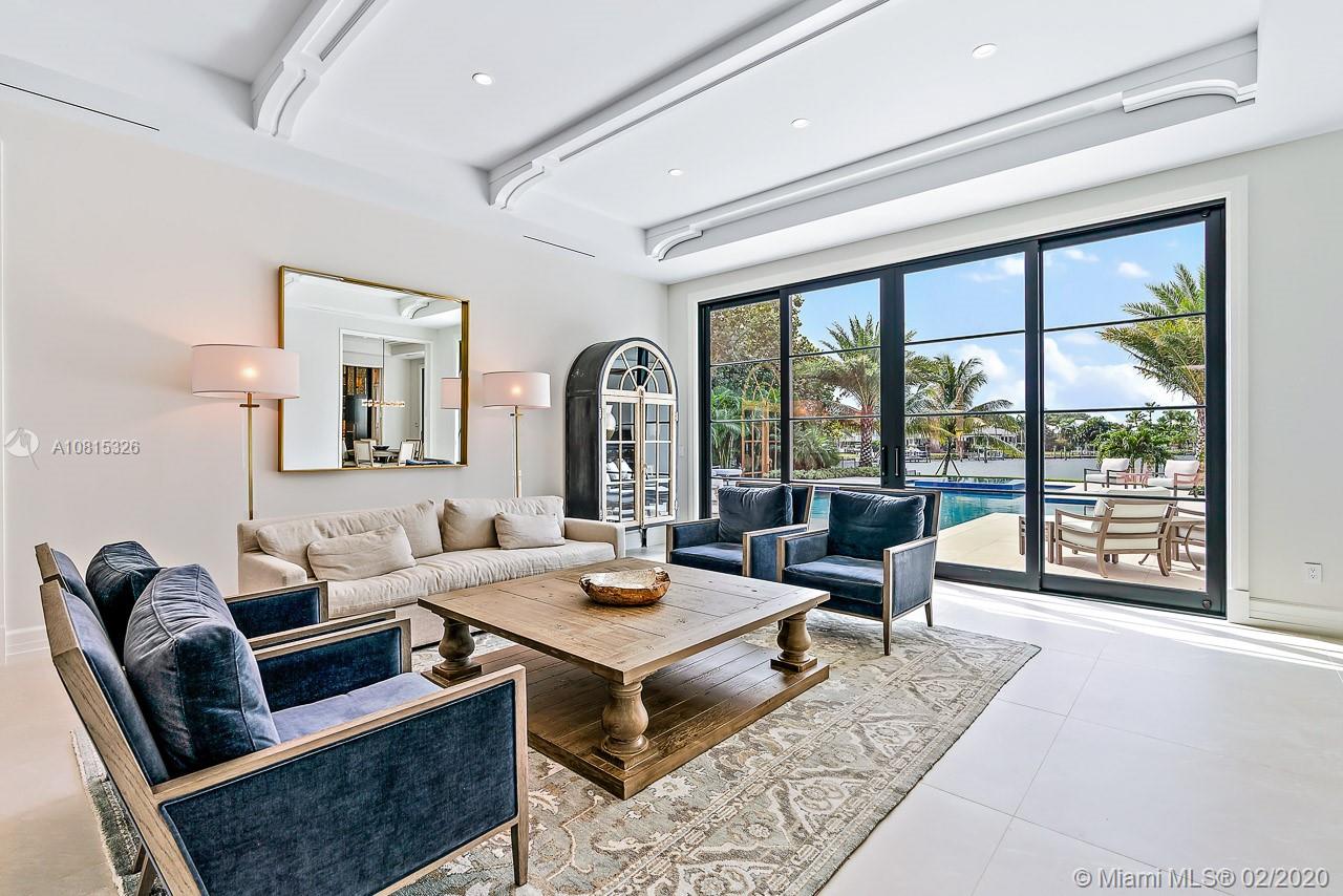 ADMIRALS COVE - Residential