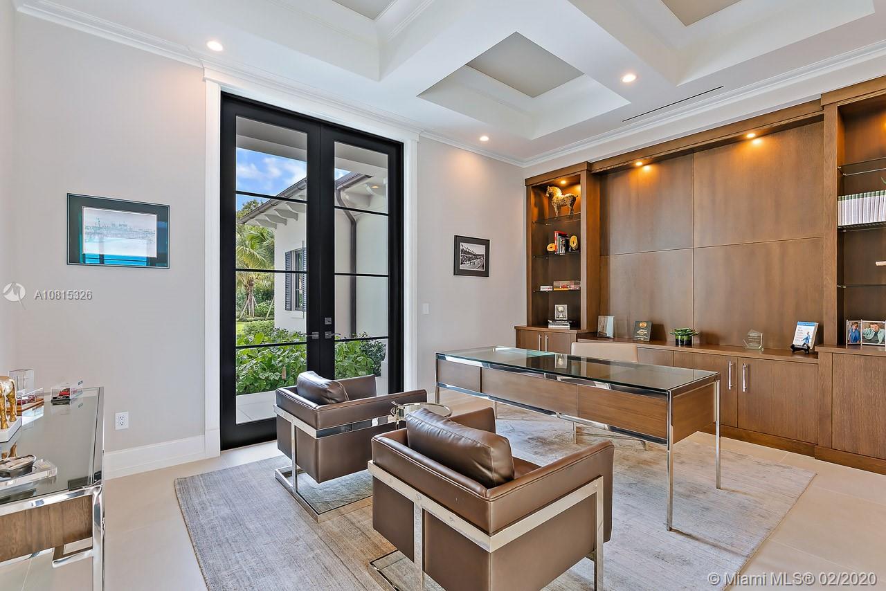 ADMIRALS COVE - Residential