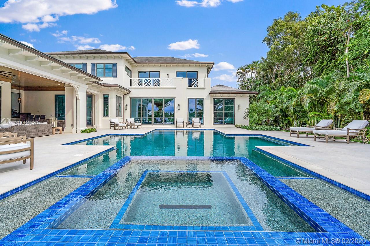 ADMIRALS COVE - Residential