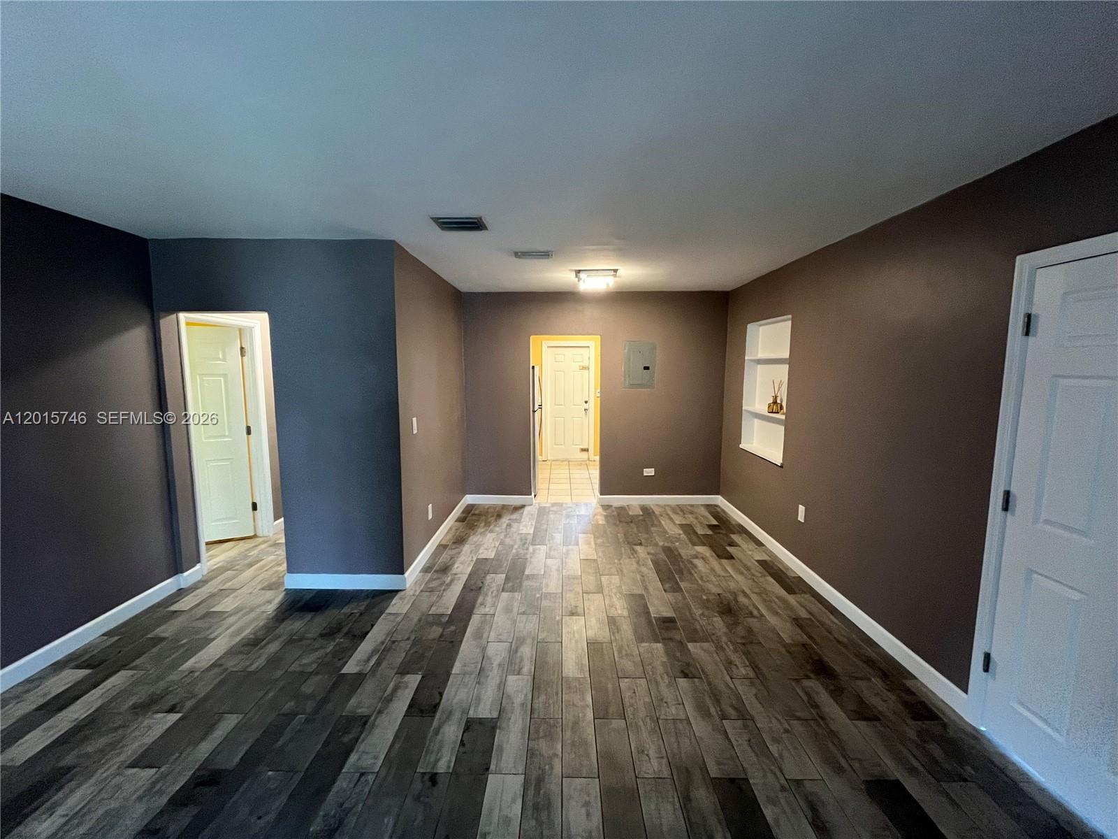 17TH AVENUE HOMESITES - Residential Lease