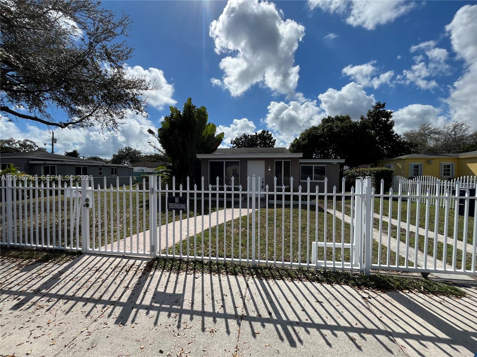 17TH AVENUE HOMESITES - Residential Lease