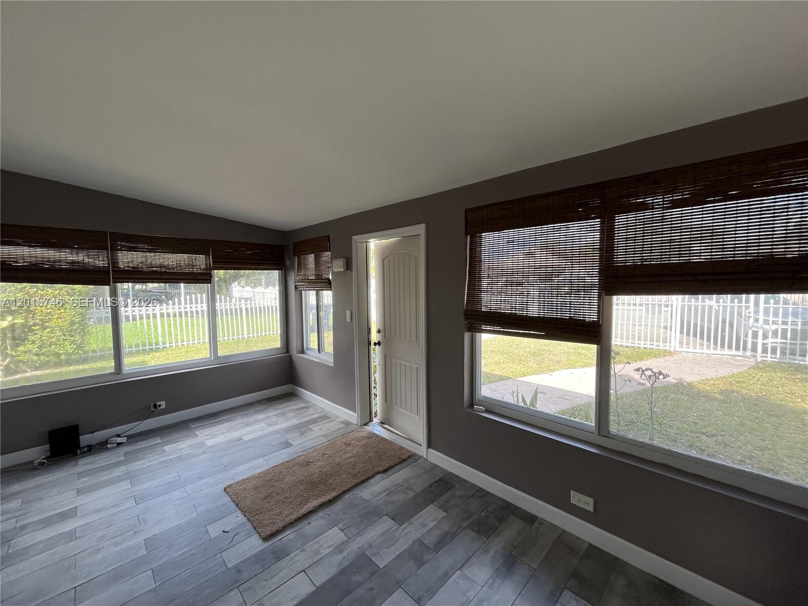 17TH AVENUE HOMESITES - Residential Lease