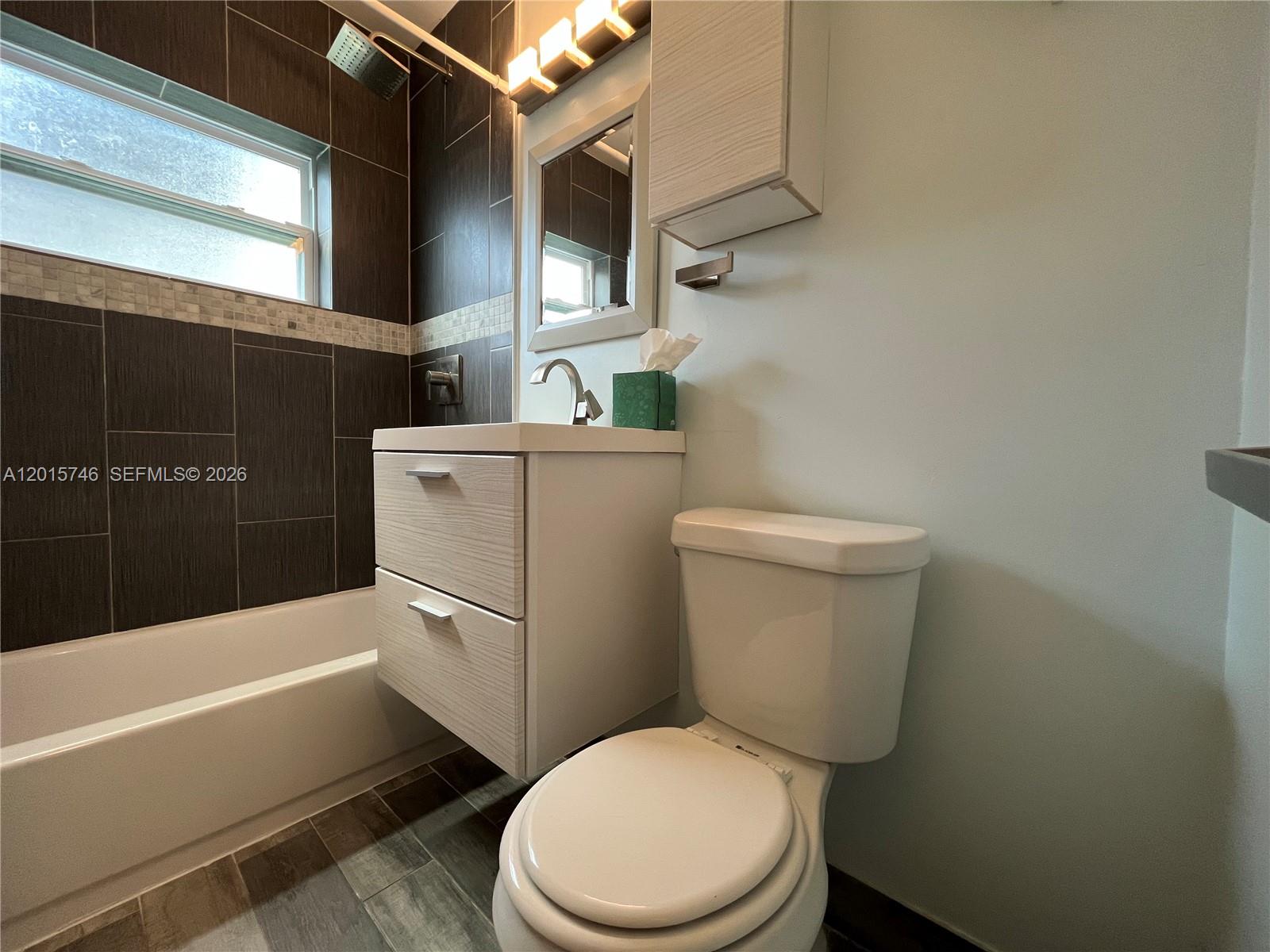 17TH AVENUE HOMESITES - Residential Lease