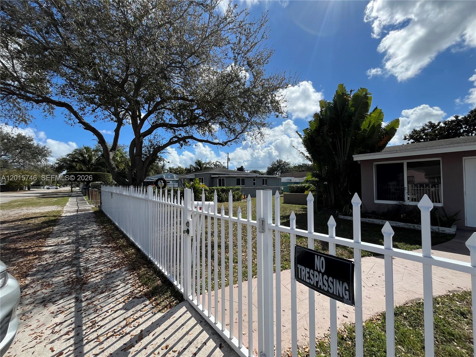 17TH AVENUE HOMESITES - Residential Lease