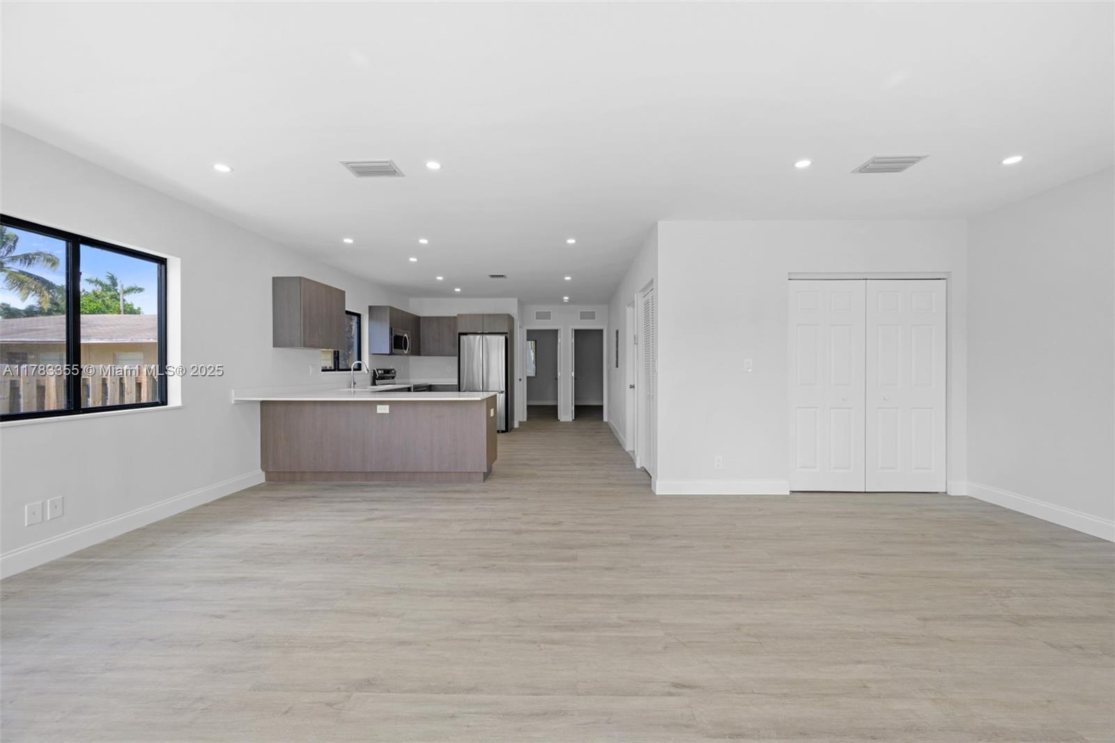 349 NW 40th St 201