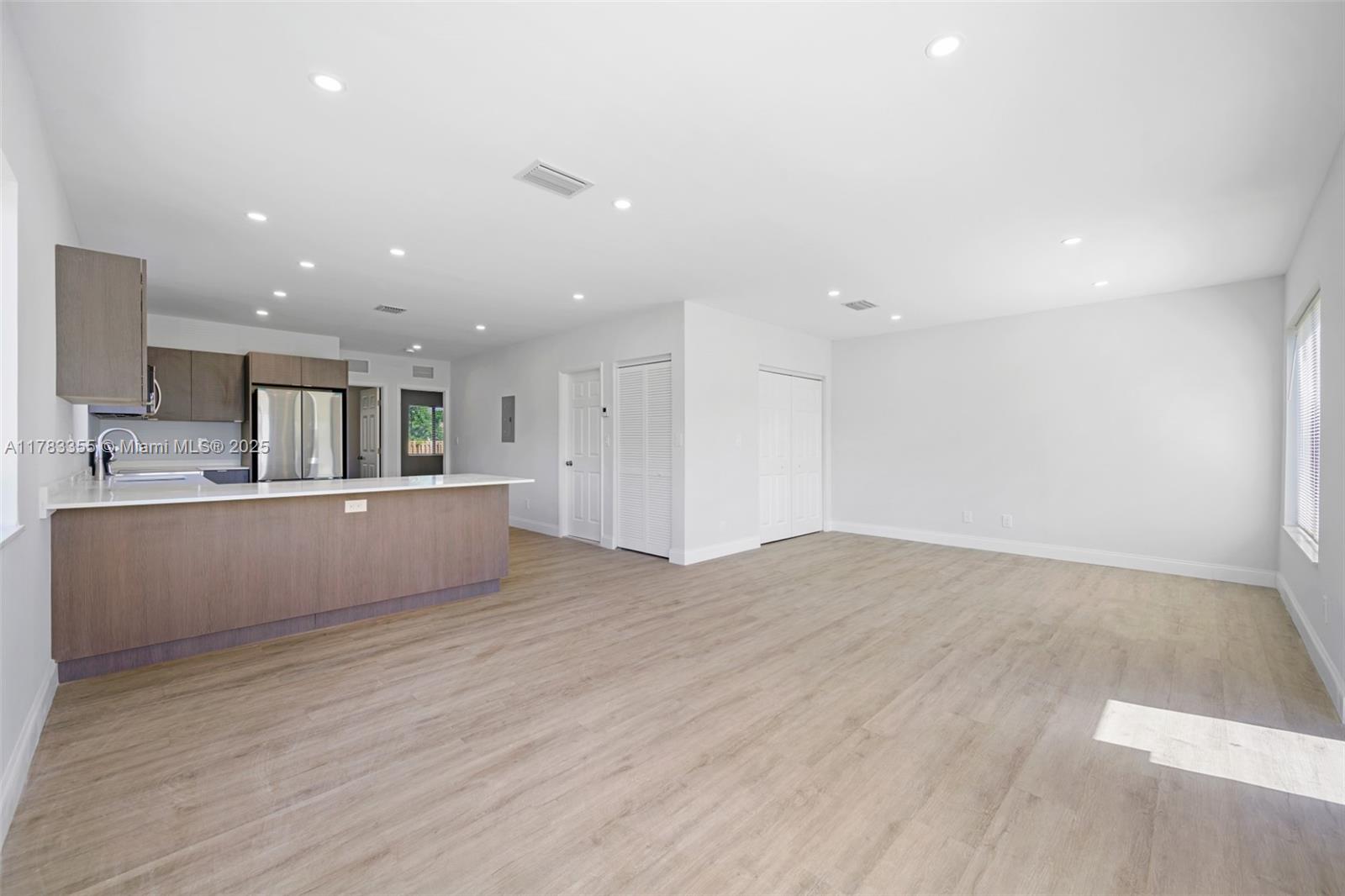 PROSPECT GARDENS - Residential