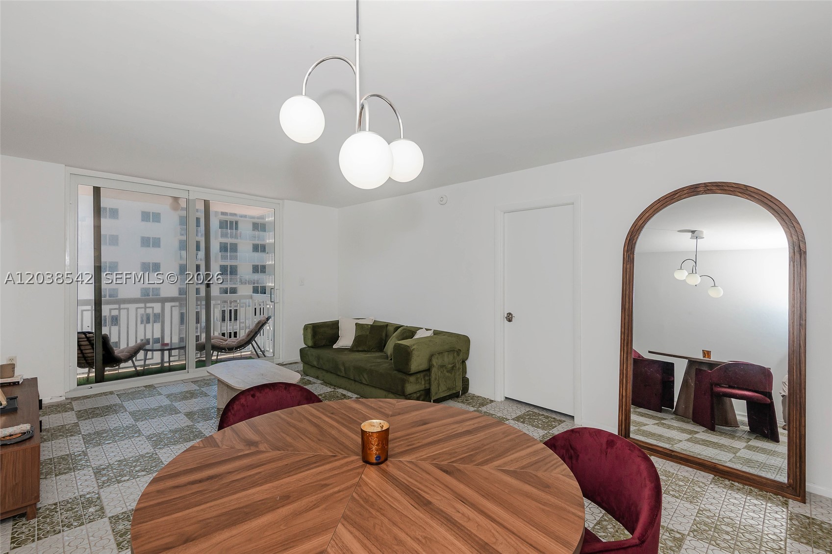 401 Ocean Dr 810