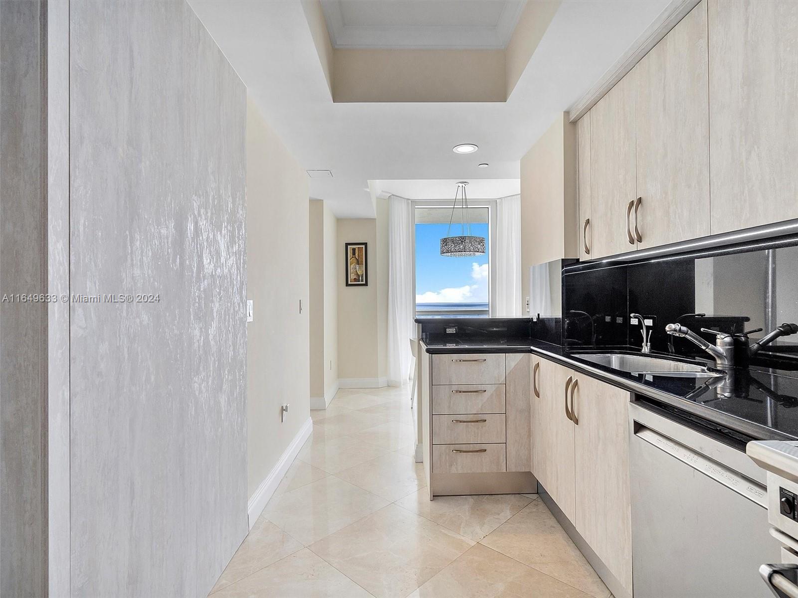 ACQUALINA OCEAN RESIDENCE - Residential