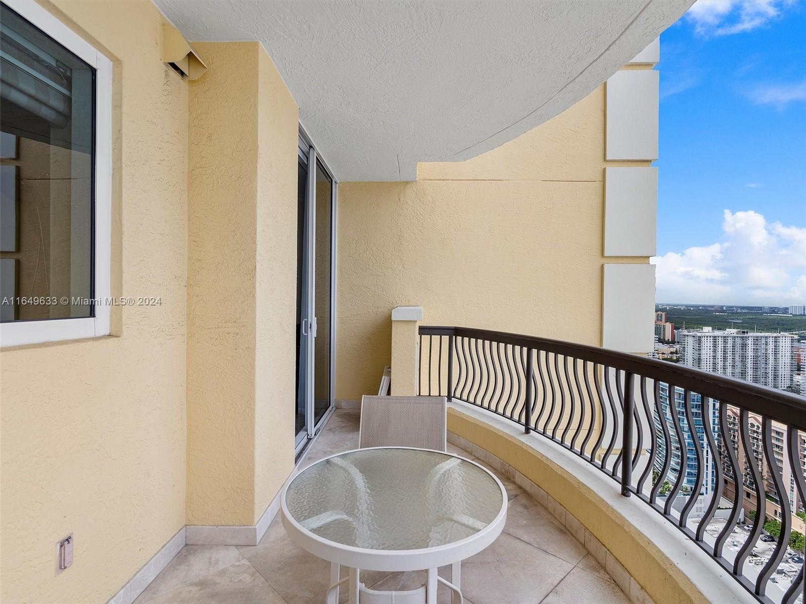 ACQUALINA OCEAN RESIDENCE - Residential