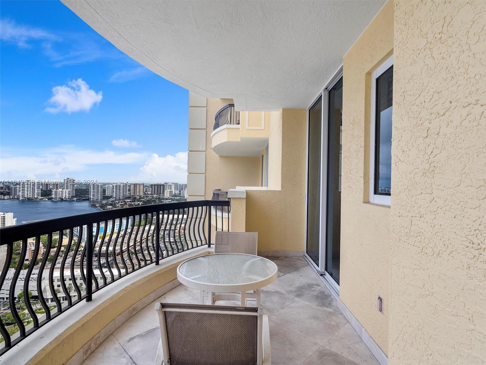 ACQUALINA OCEAN RESIDENCE - Residential