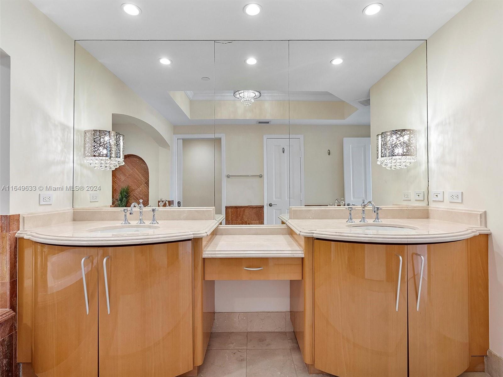 ACQUALINA OCEAN RESIDENCE - Residential