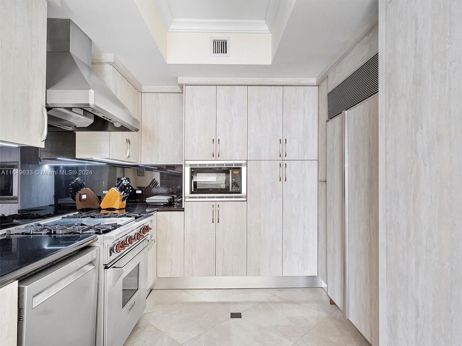 ACQUALINA OCEAN RESIDENCE - Residential