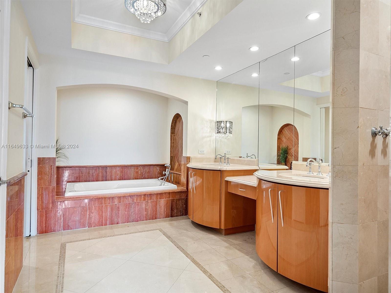 ACQUALINA OCEAN RESIDENCE - Residential