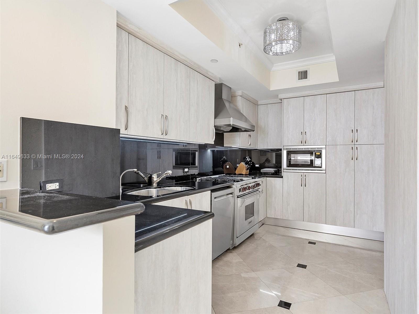 ACQUALINA OCEAN RESIDENCE - Residential