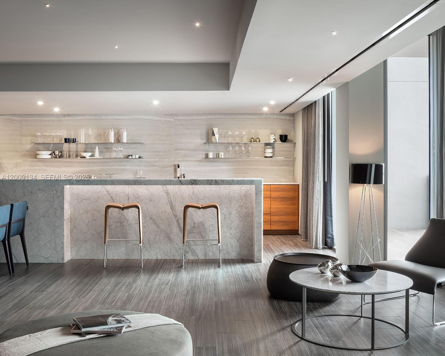 RISE CONDO - Residential