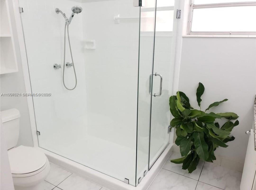 SUNRISE MNR - Residential Lease