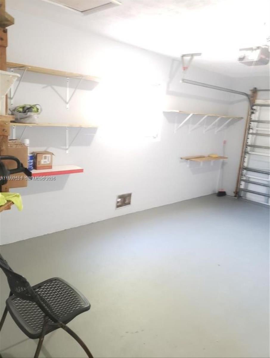 SUNRISE MNR - Residential Lease