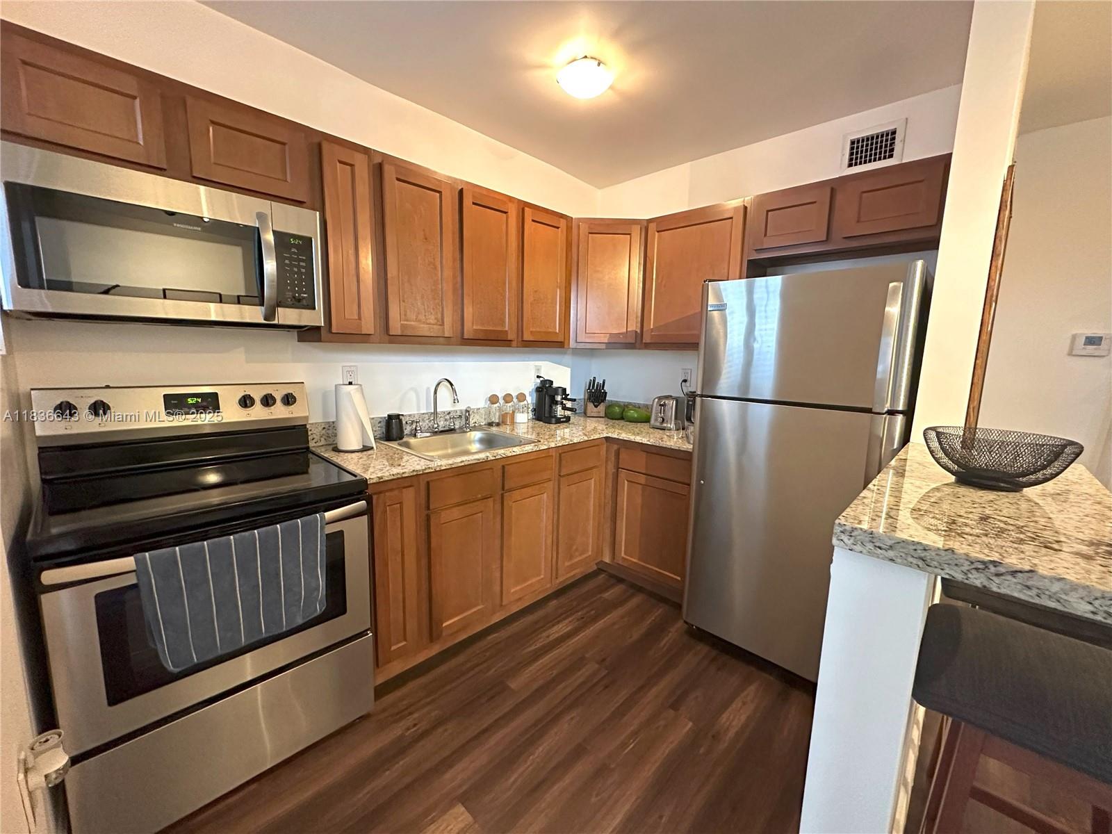 540 NW 7th St 30