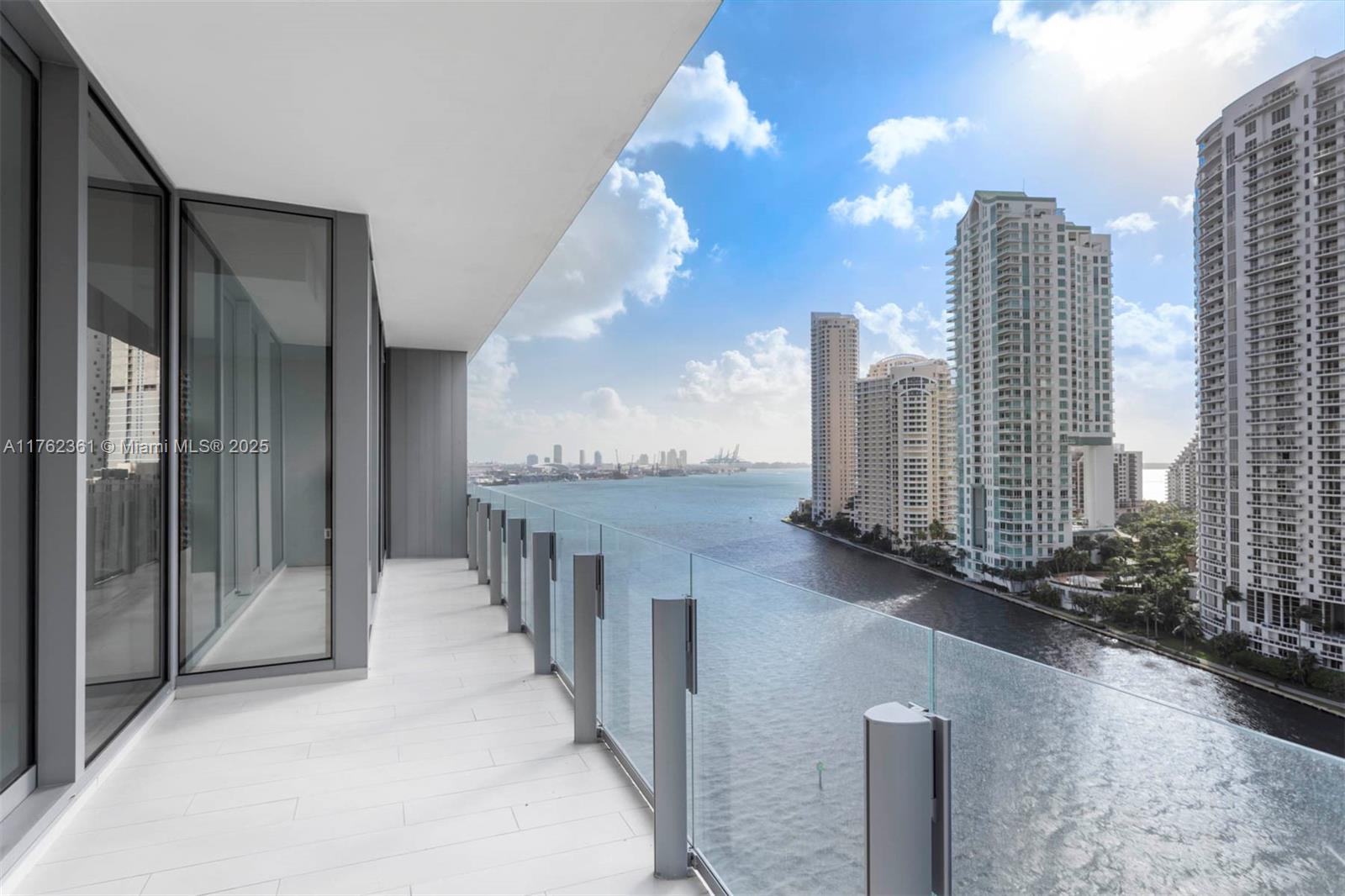 Rental Property at 300 Biscayne Blvd Way 1403, Miami, Broward County, Florida - Bedrooms: 2 
Bathrooms: 3  - $16,000 MO.