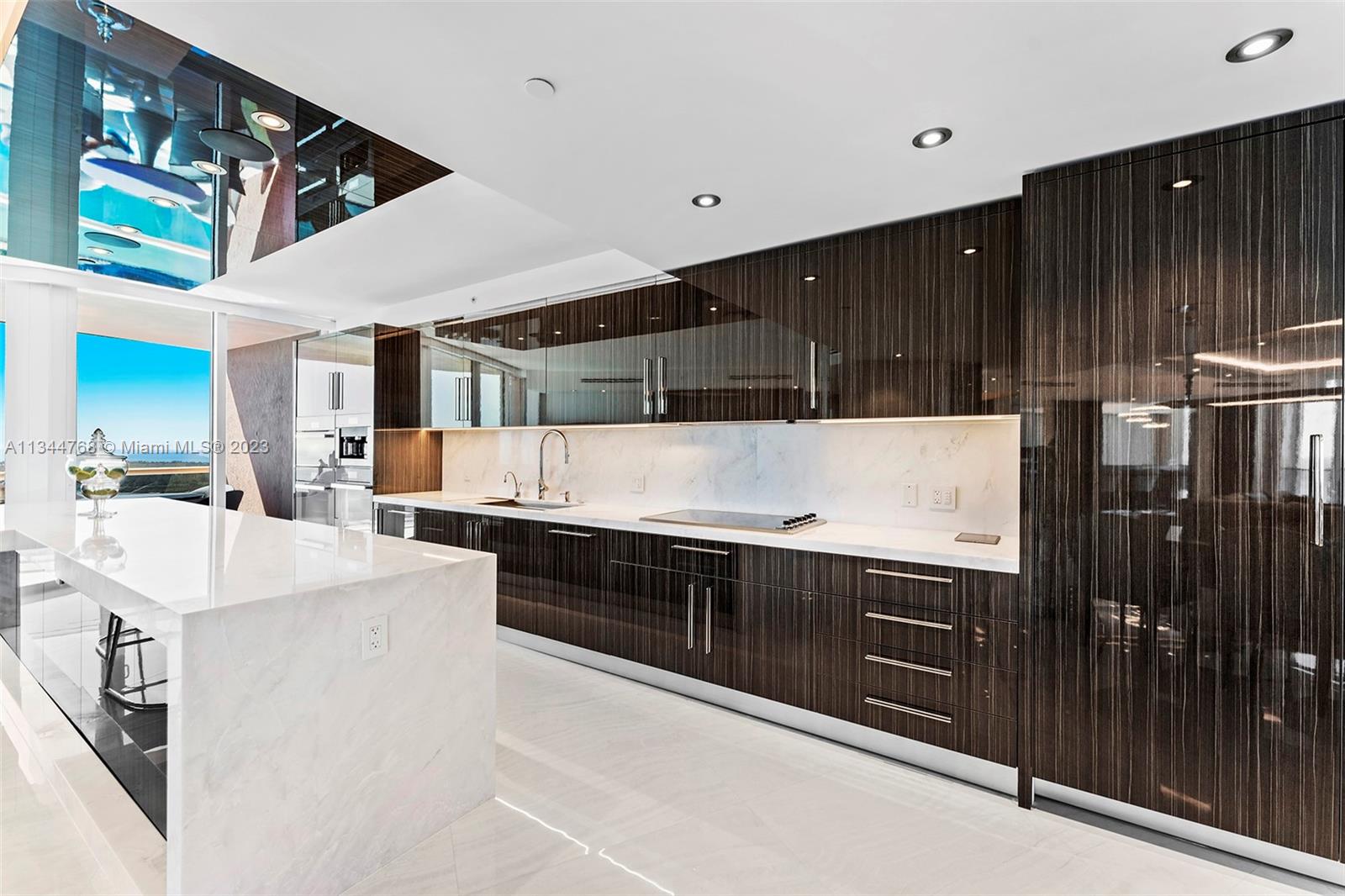 PORTOFINO TOWER CONDO - Residential