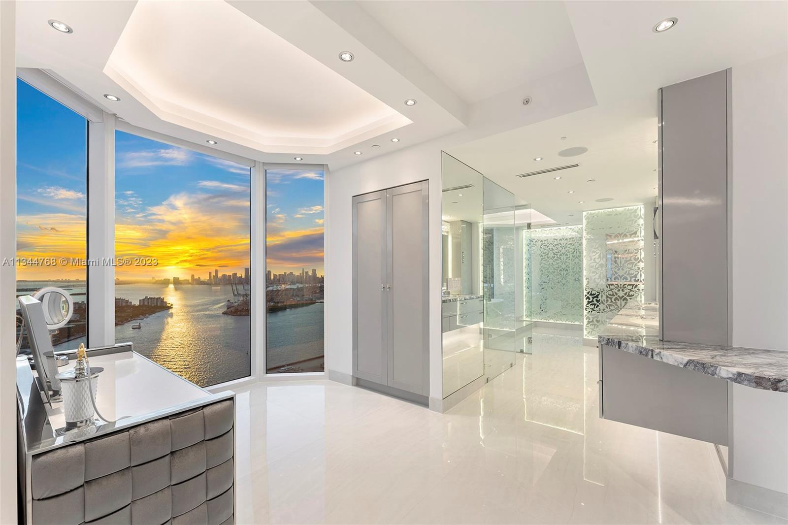 PORTOFINO TOWER CONDO - Residential