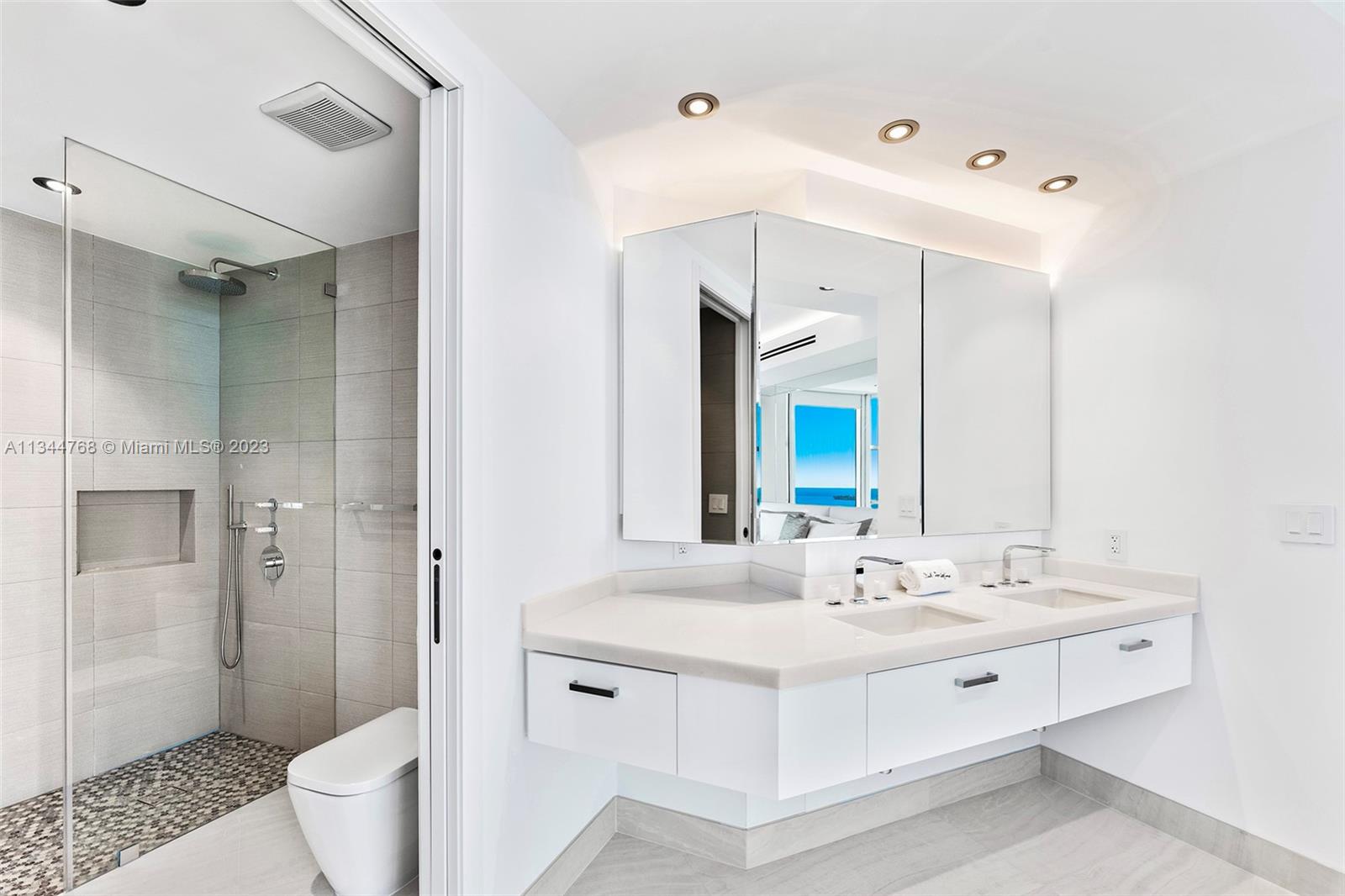 PORTOFINO TOWER CONDO - Residential