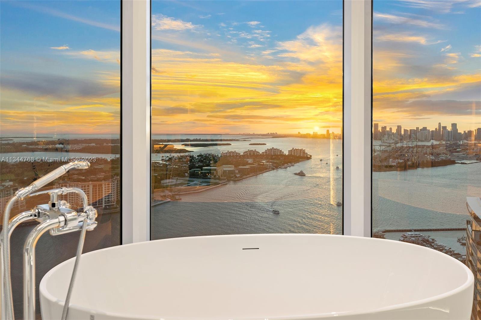 PORTOFINO TOWER CONDO - Residential