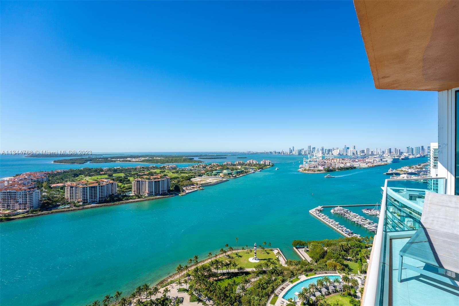 PORTOFINO TOWER CONDO - Residential