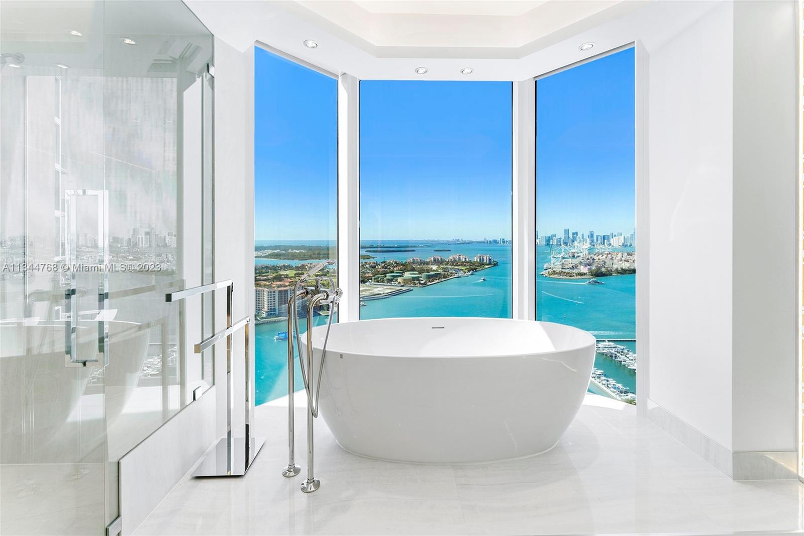 PORTOFINO TOWER CONDO - Residential