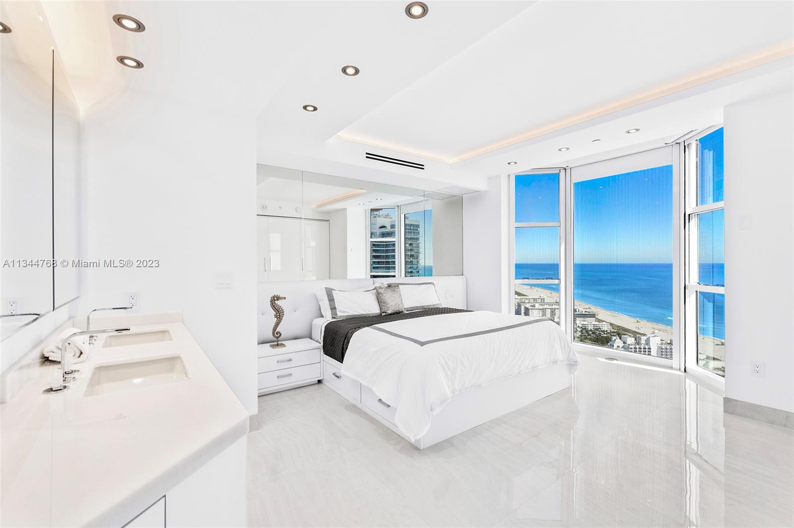 PORTOFINO TOWER CONDO - Residential