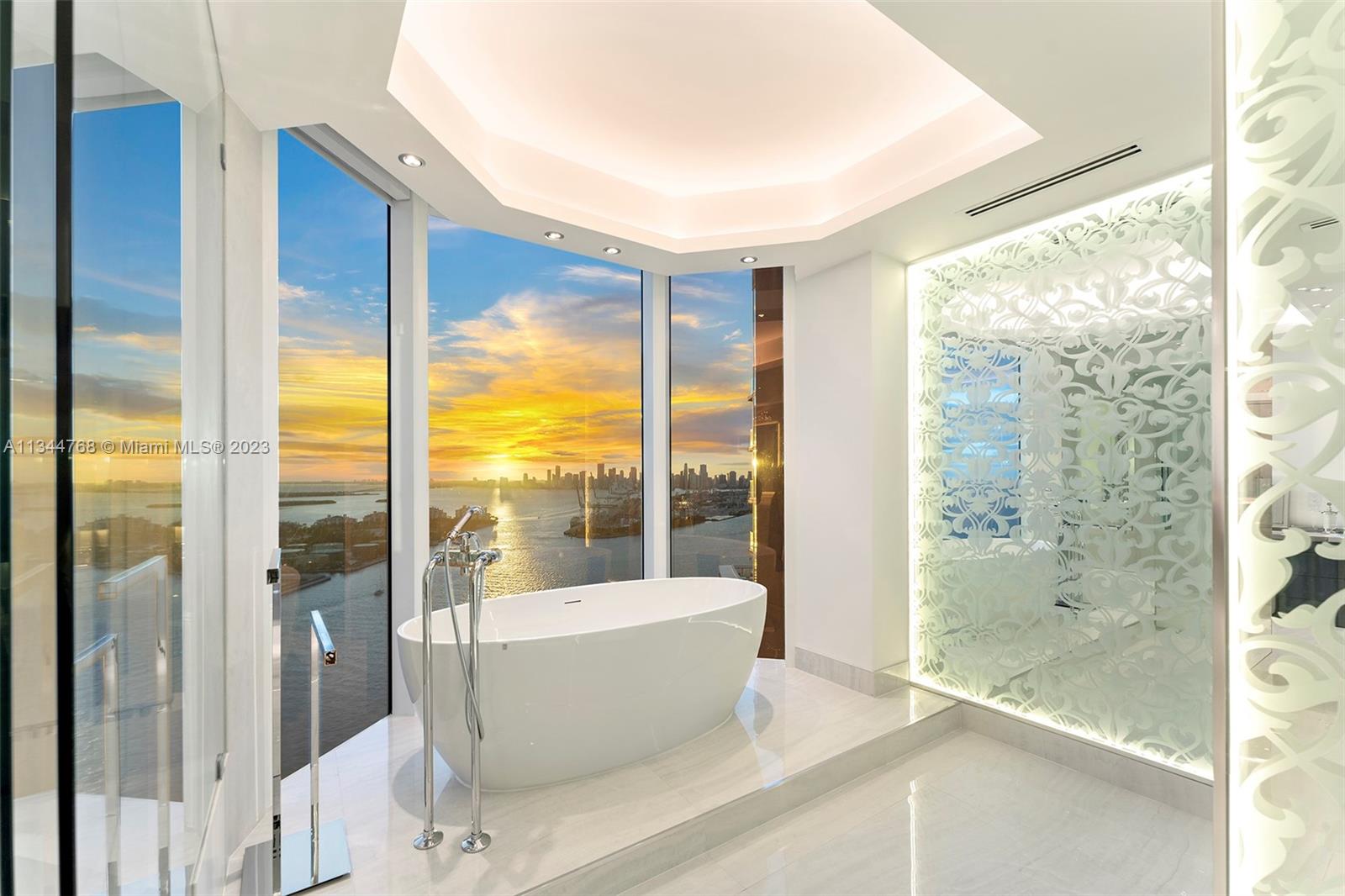 PORTOFINO TOWER CONDO - Residential