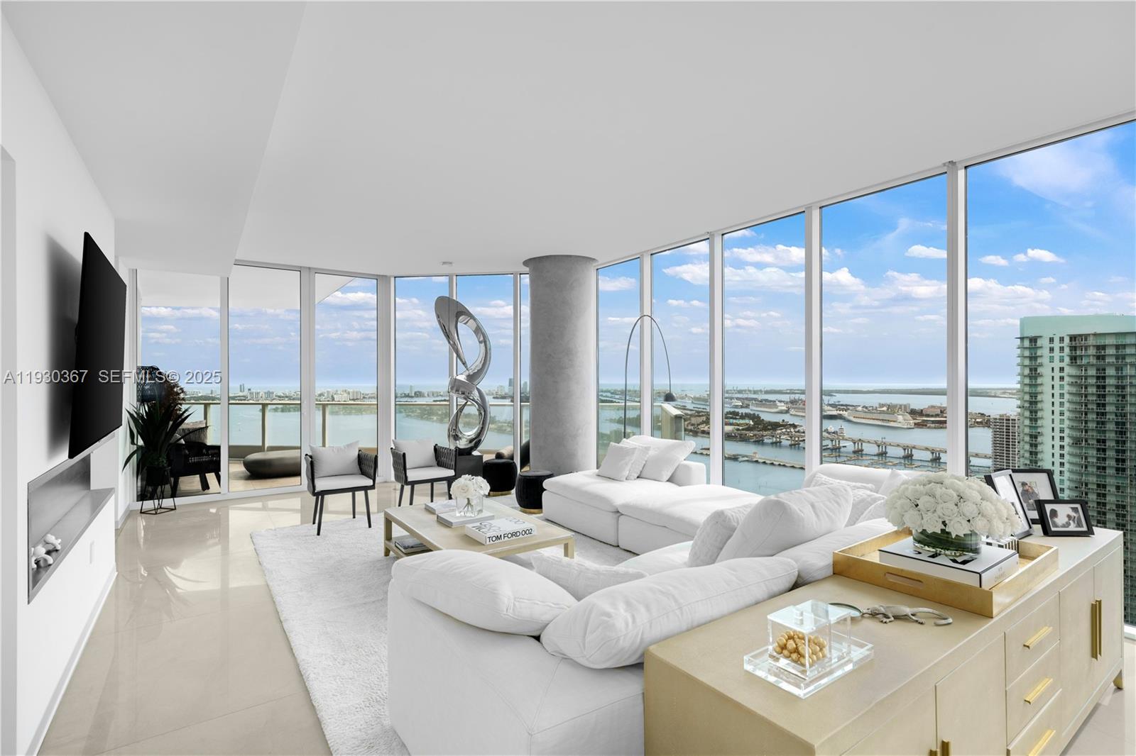 PARAMOUNT BAY CONDO - Residential Lease