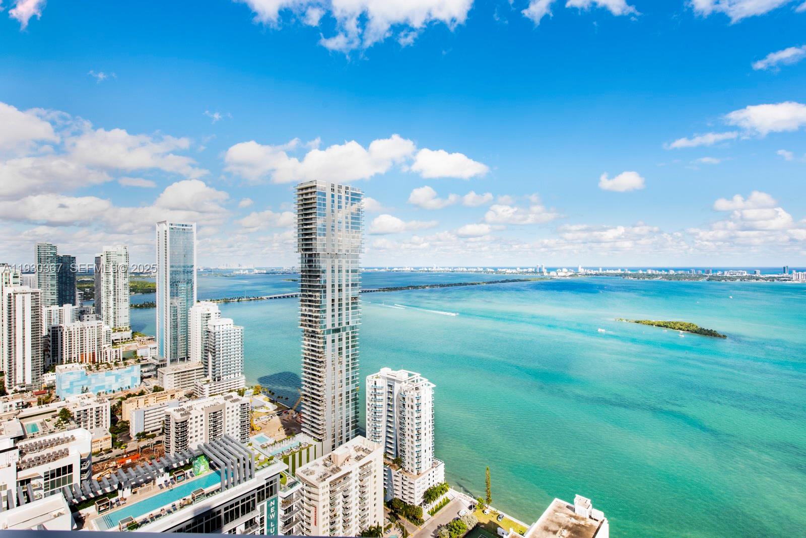 PARAMOUNT BAY CONDO - Residential Lease