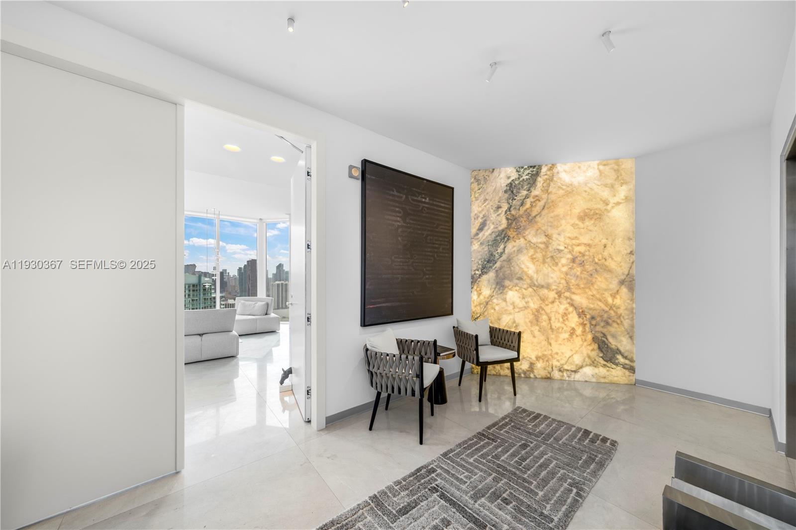 PARAMOUNT BAY CONDO - Residential Lease