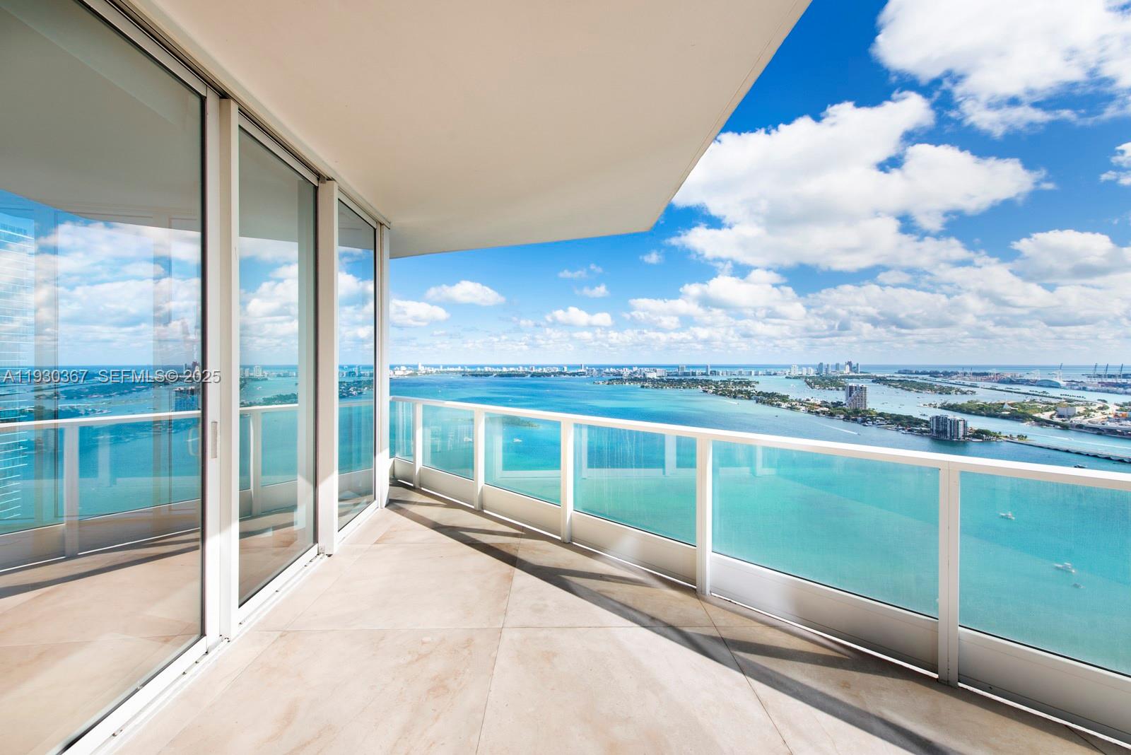 PARAMOUNT BAY CONDO - Residential Lease