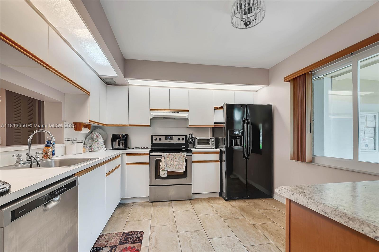 CAMBRIDGE AT CENTURY VILL - Residential
