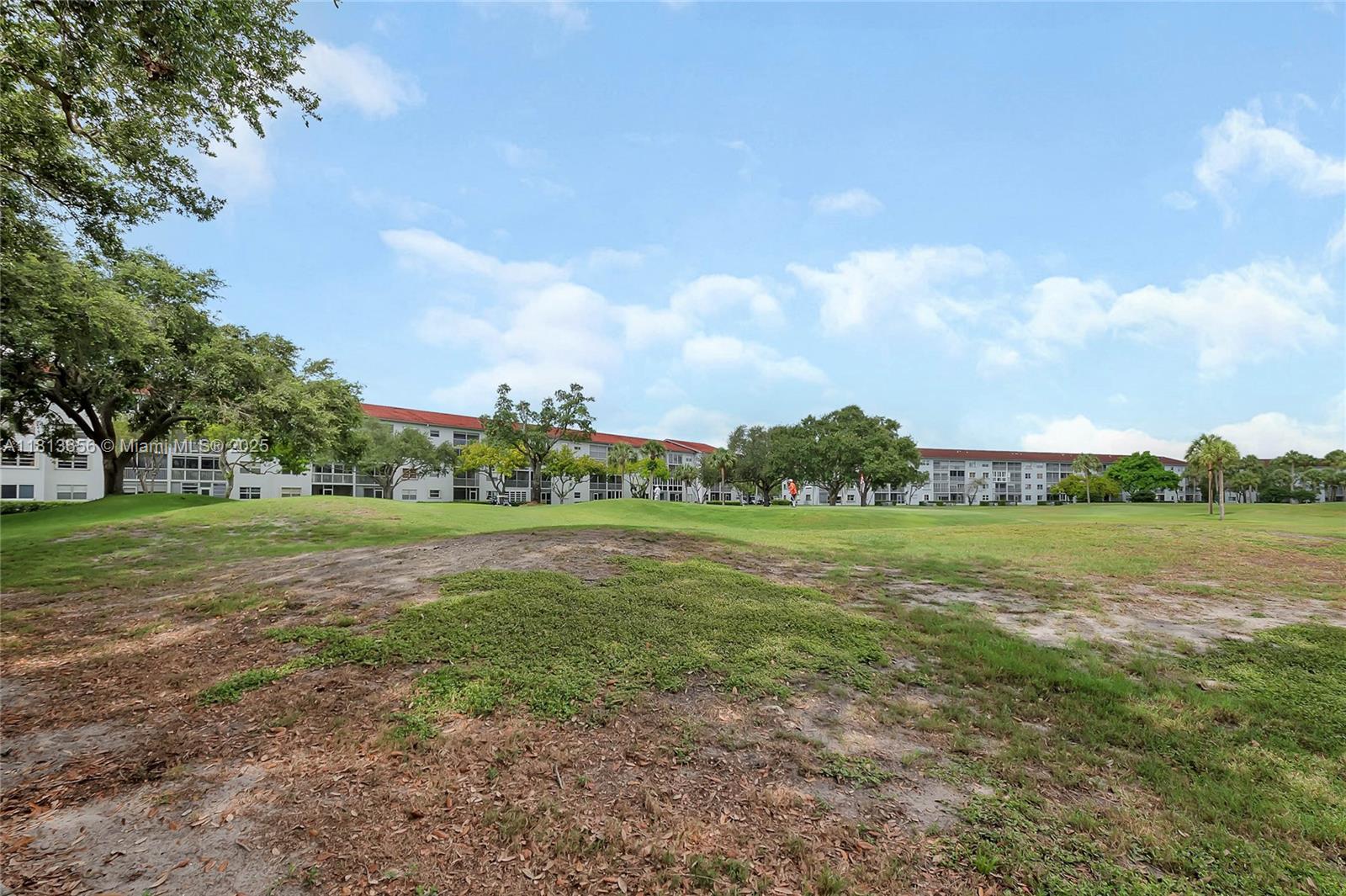 CAMBRIDGE AT CENTURY VILL - Residential