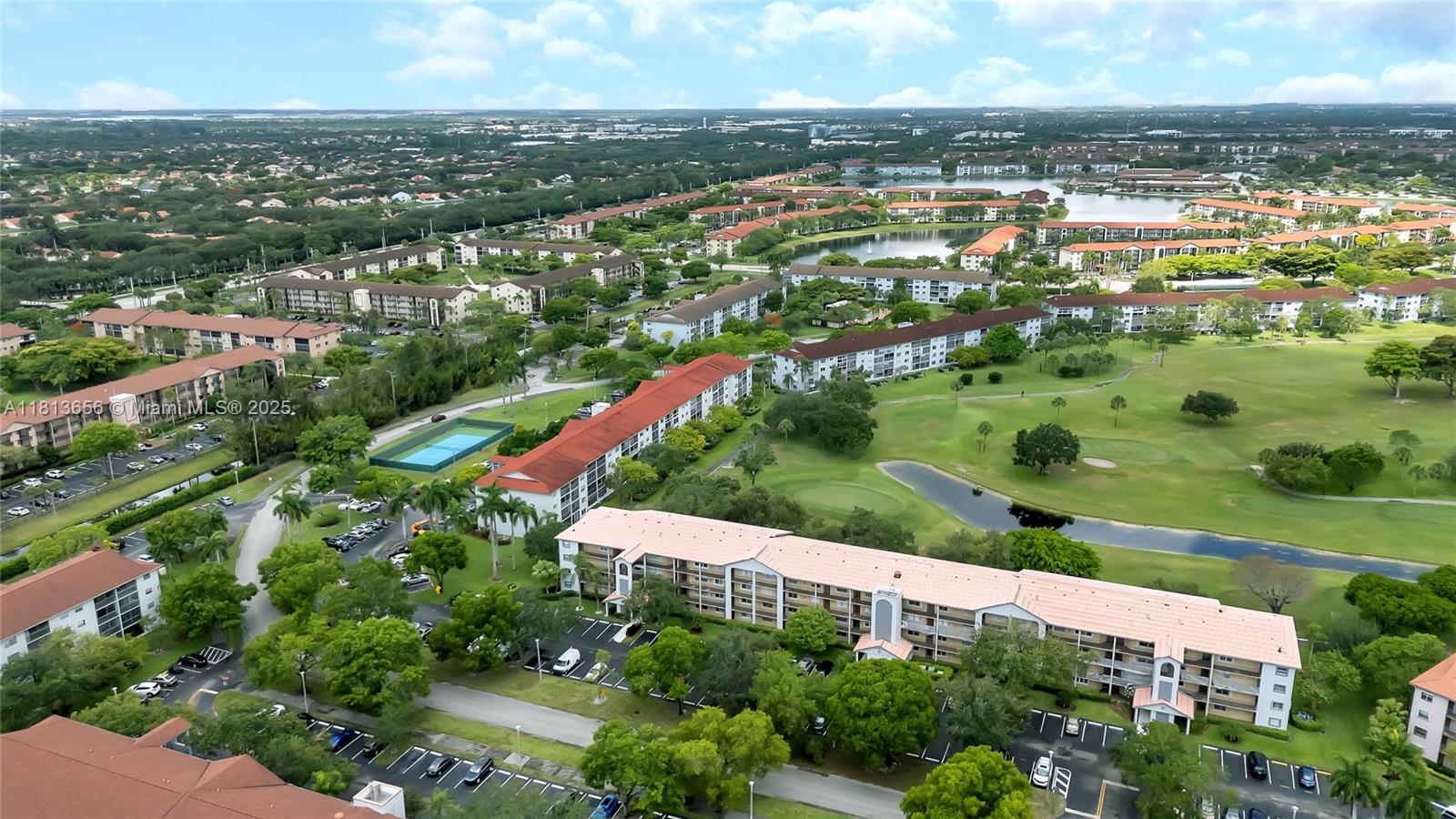 CAMBRIDGE AT CENTURY VILL - Residential