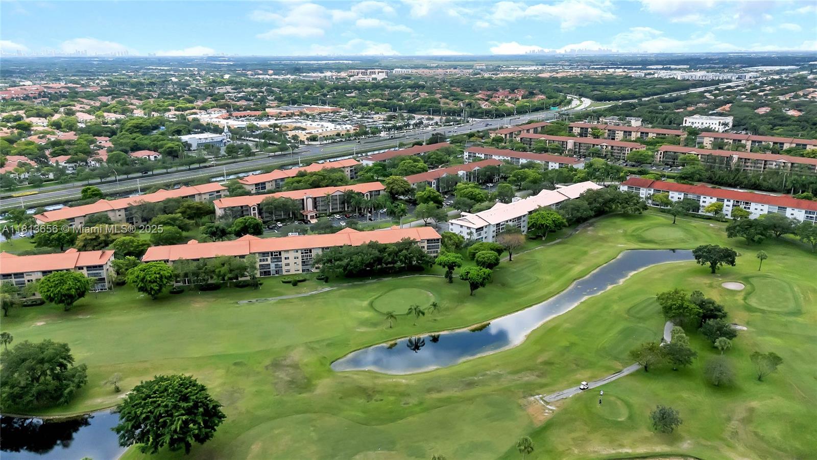 CAMBRIDGE AT CENTURY VILL - Residential
