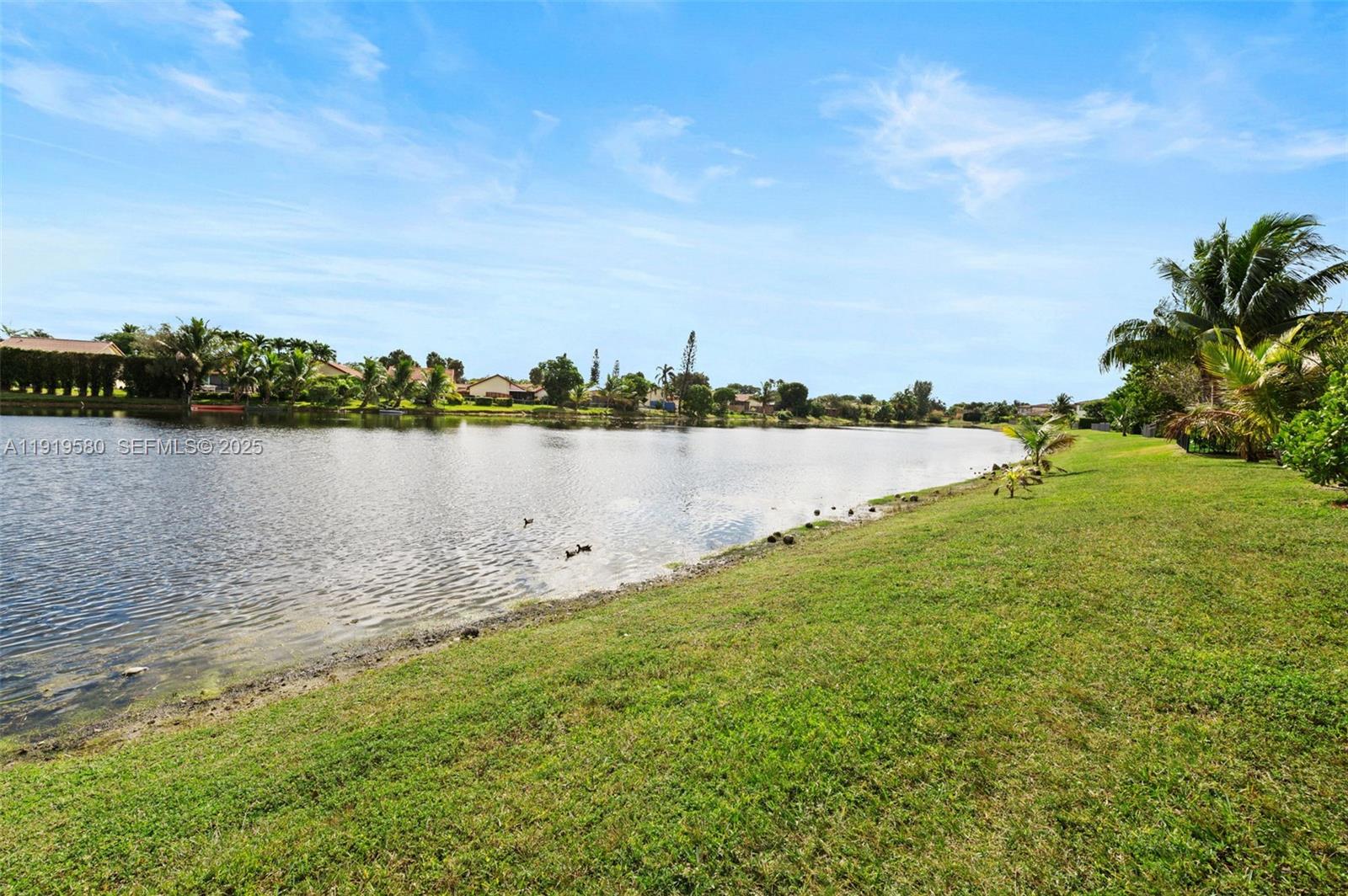 PEMBROKE LAKES SOUTH - Residential