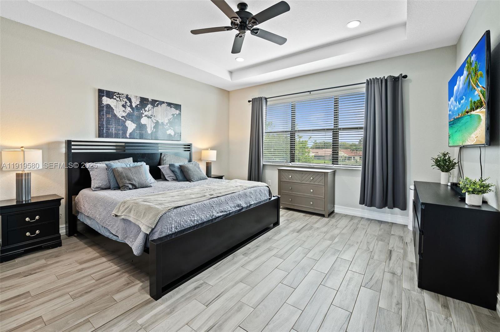 PEMBROKE LAKES SOUTH - Residential