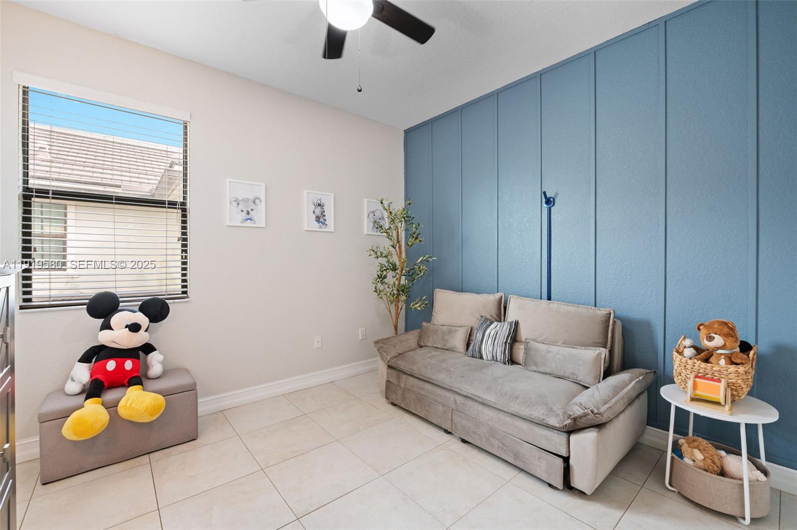 PEMBROKE LAKES SOUTH - Residential