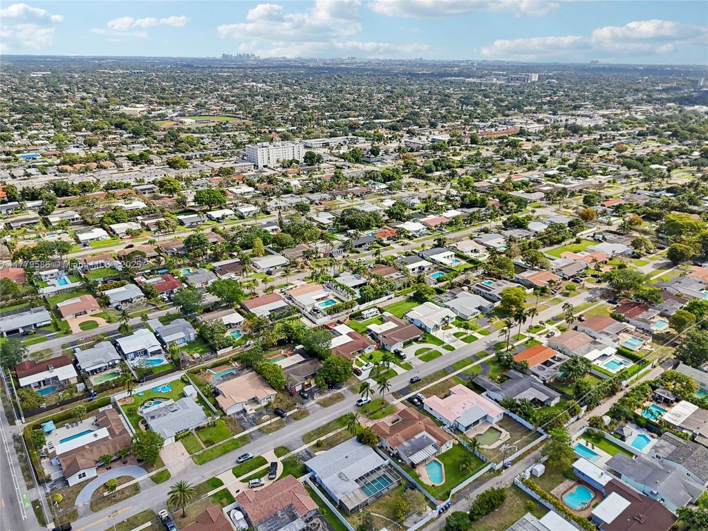 Photo of 5500 Monroe St, Hollywood, FL 33021 (MLS # A11779586)