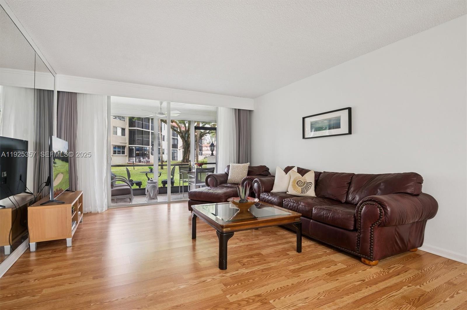 9511 N Hollybrook Lake Dr 108