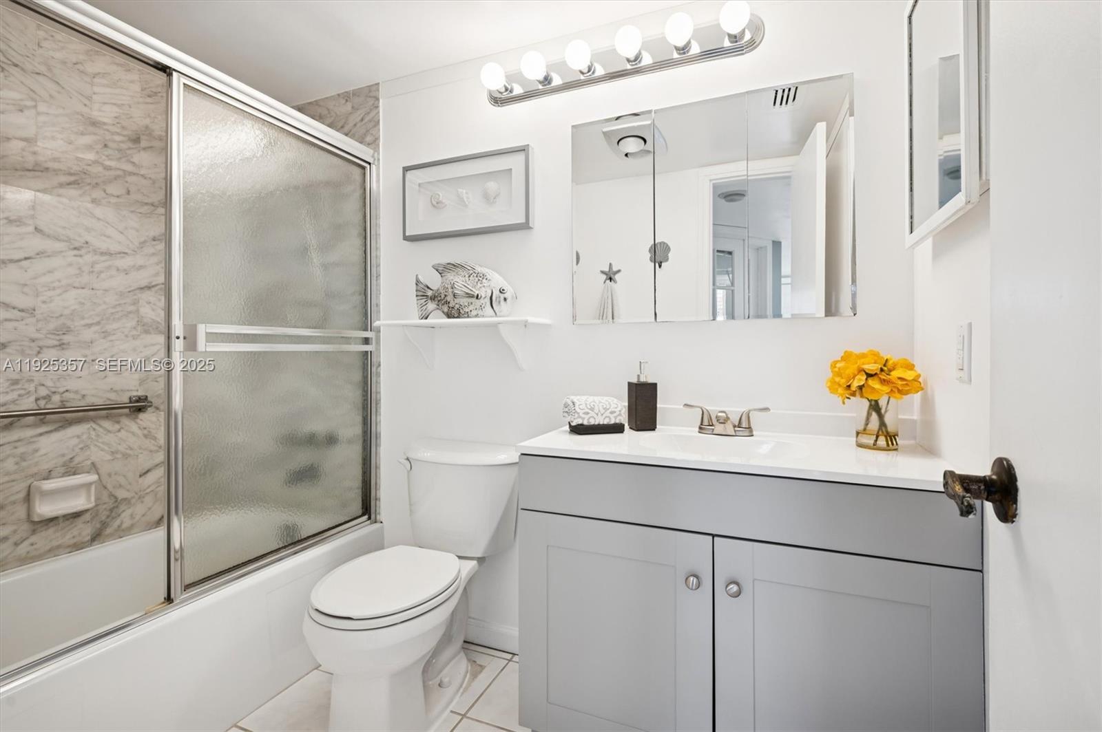 HOLLYBROOK GOLF AND - Residential