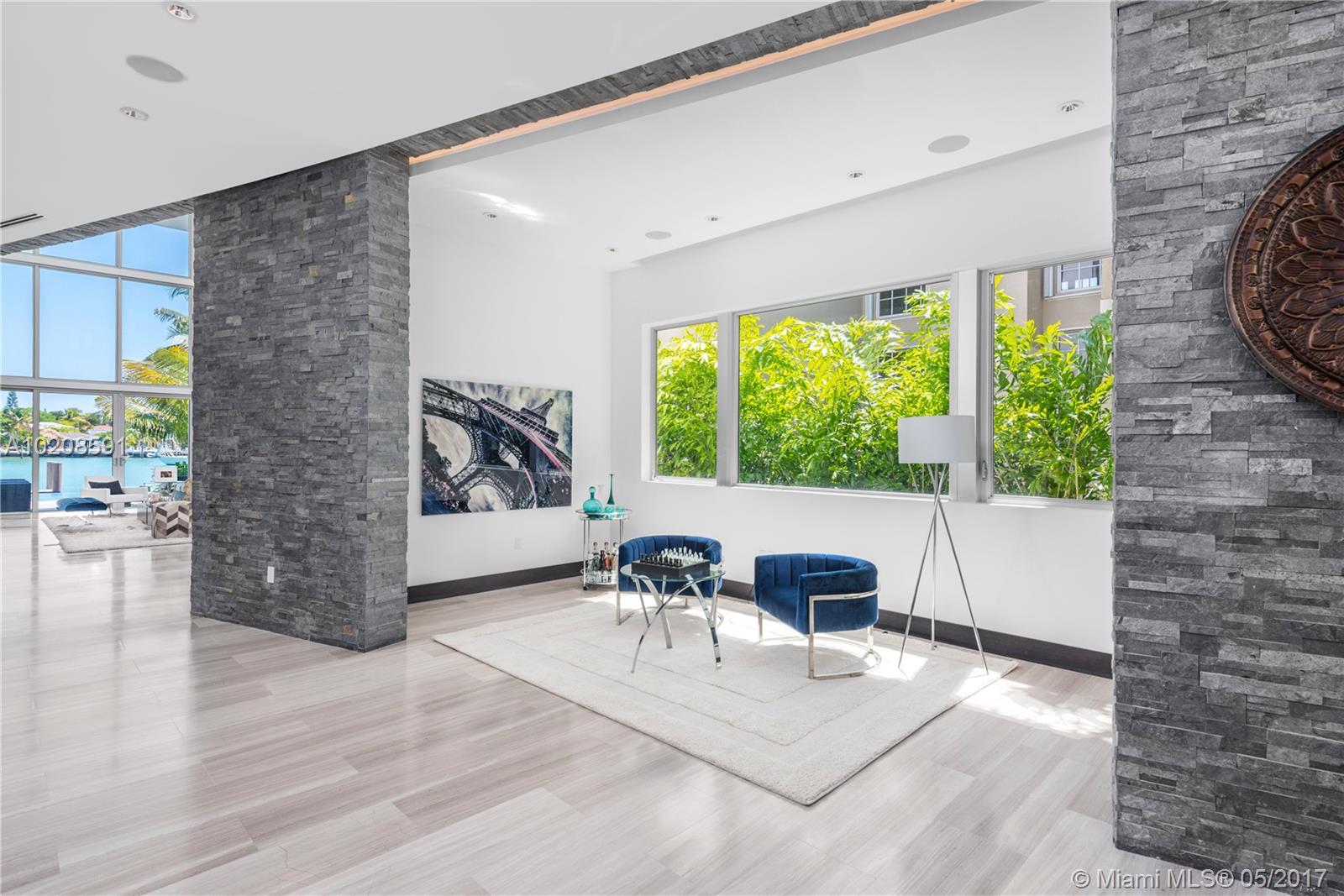 NORMANDY BEACH - Residential