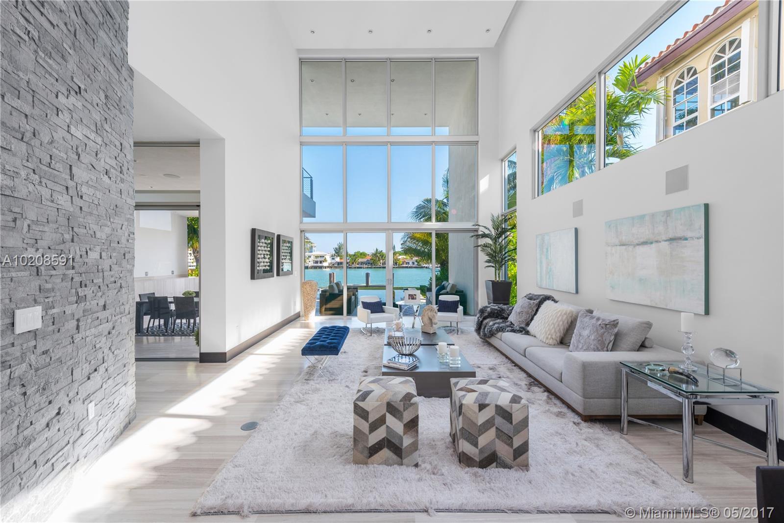 NORMANDY BEACH - Residential